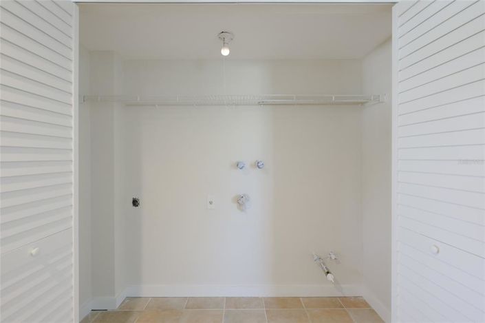 Image No.30-2 Bed Property for sale