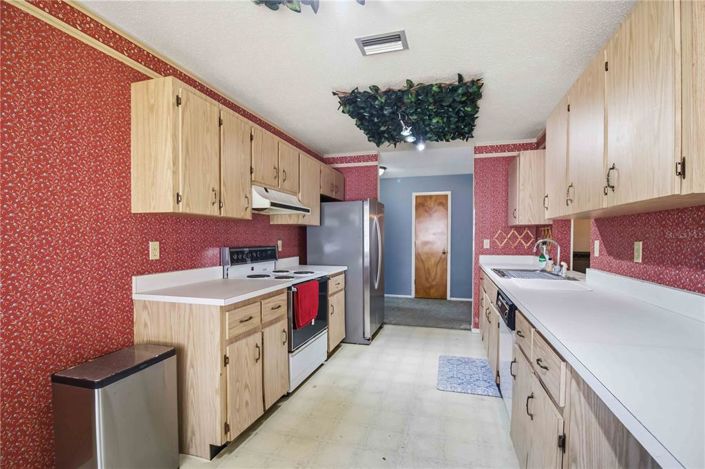 Image No.20-3 Bed Property for sale
