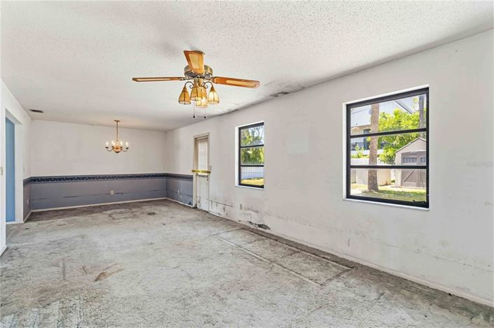 Image No.25-3 Bed Property for sale