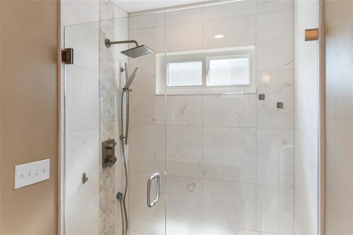Image No.29-3 Bed Property for sale