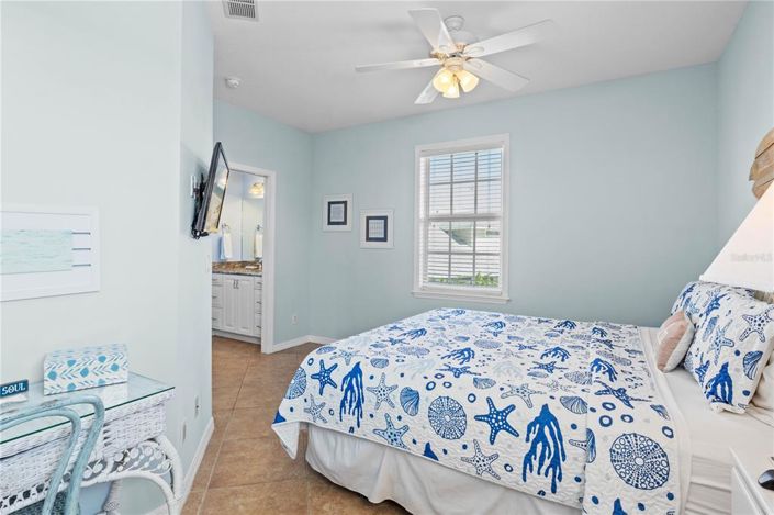 Image No.28-4 Bed Property for sale