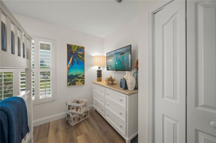 Image No.20-2 Bed Property for sale