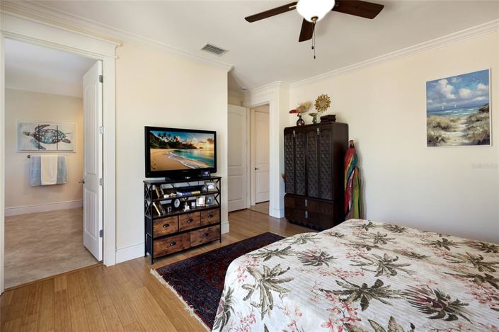 Image No.15-4 Bed Property for sale