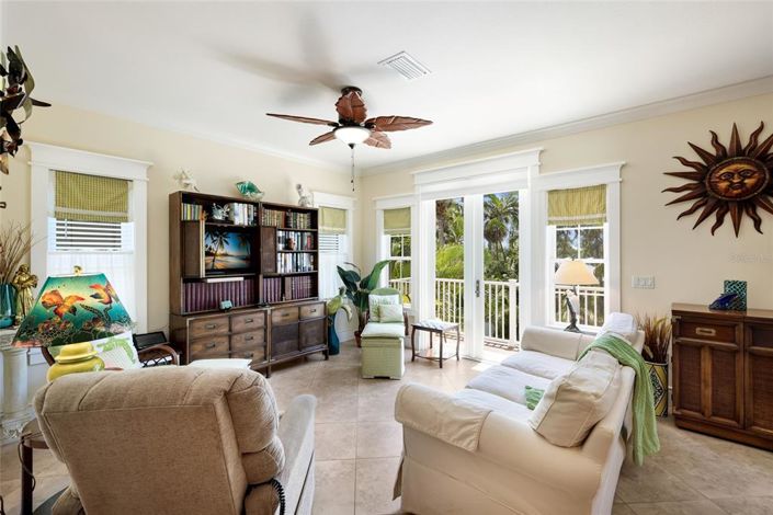 Image No.4-4 Bed Property for sale