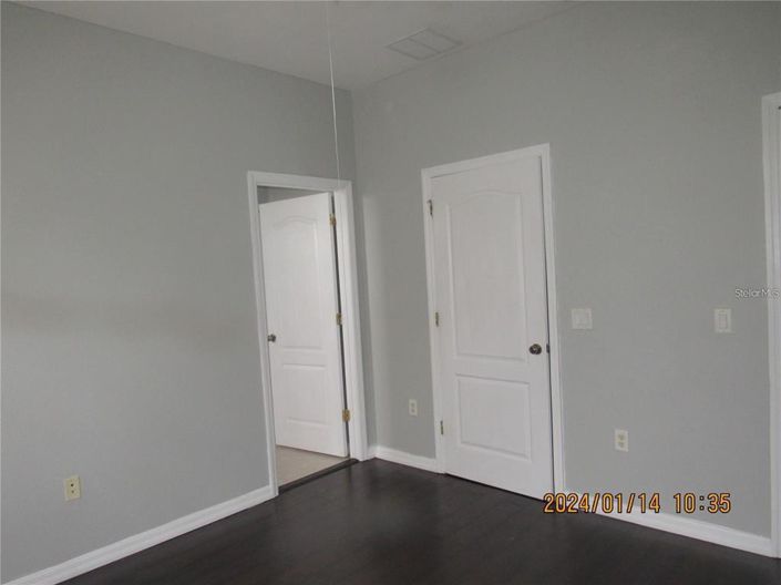 Image No.15-2 Bed Townhouse for sale