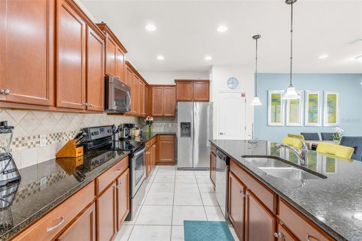 Image No.4-4 Bed Townhouse for sale
