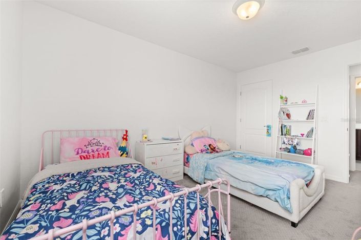 Image No.20-4 Bed Property for sale