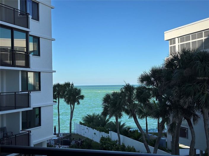 Image No.5-Propriété de 2 chambres à vendre à Sarasota