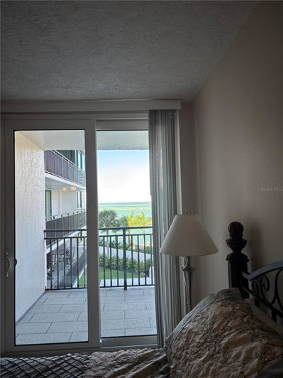 Image No.8-Propriété de 2 chambres à vendre à Sarasota