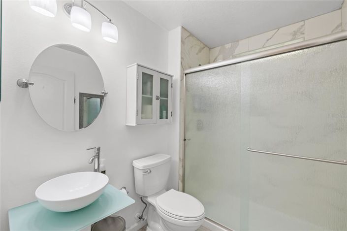 Image No.17-3 Bed Property for sale