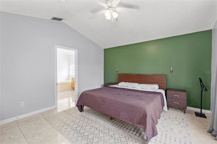 Image No.9-3 Bed Property for sale