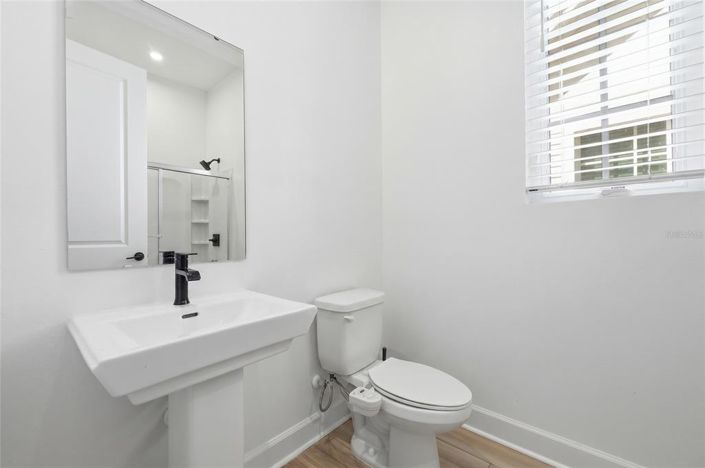 Image No.29-6 Bed Property for sale