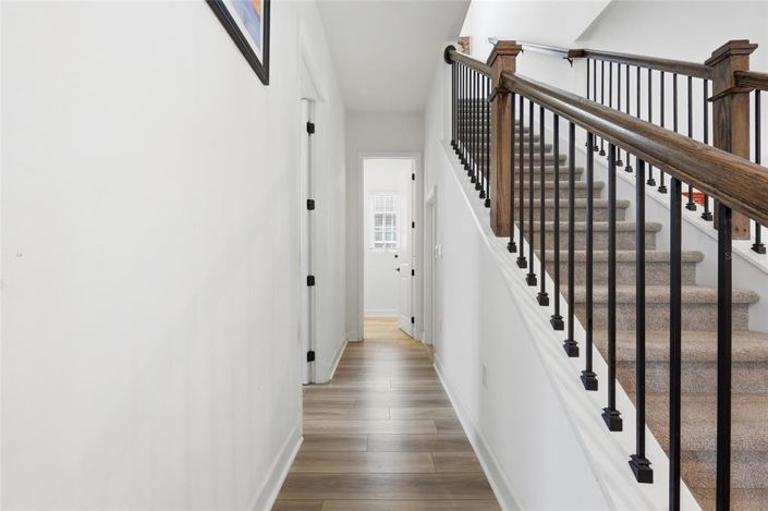 Image No.32-6 Bed Property for sale