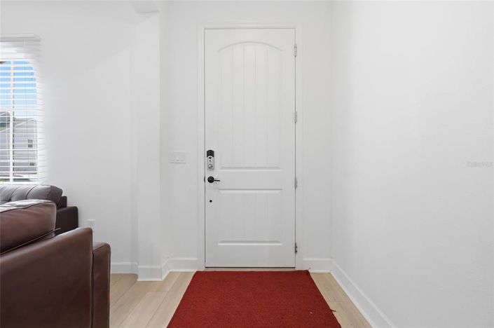 Image No.6-6 Bed Property for sale