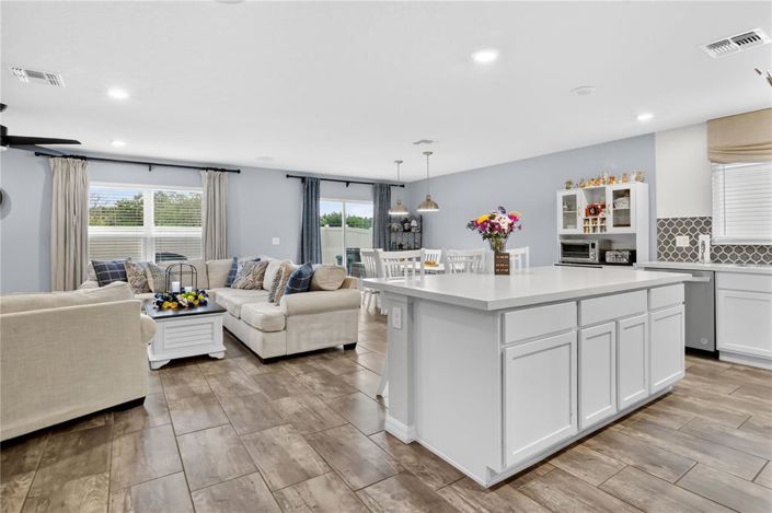 Image No.5-4 Bed Property for sale