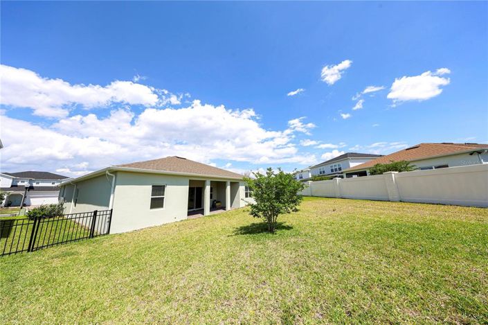 Image No.28-4 Bed Property for sale