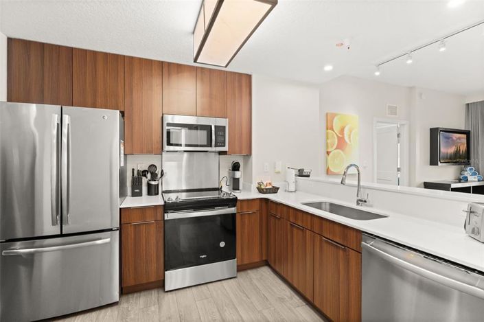 Image No.4-2 Bed Property for sale