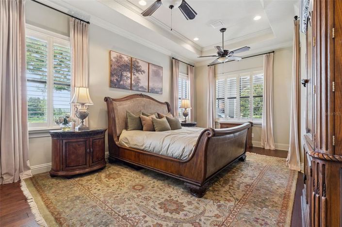 Image No.45-5 Bed Property for sale
