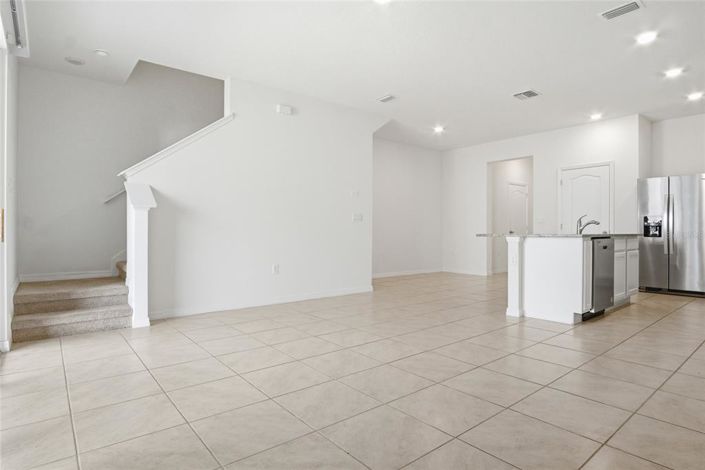 Image No.8-3 Bed Townhouse for sale