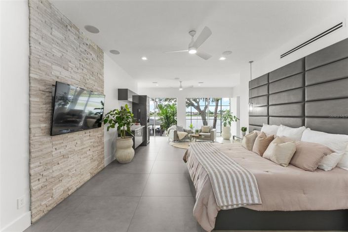 Image No.34-8 Bed Property for sale
