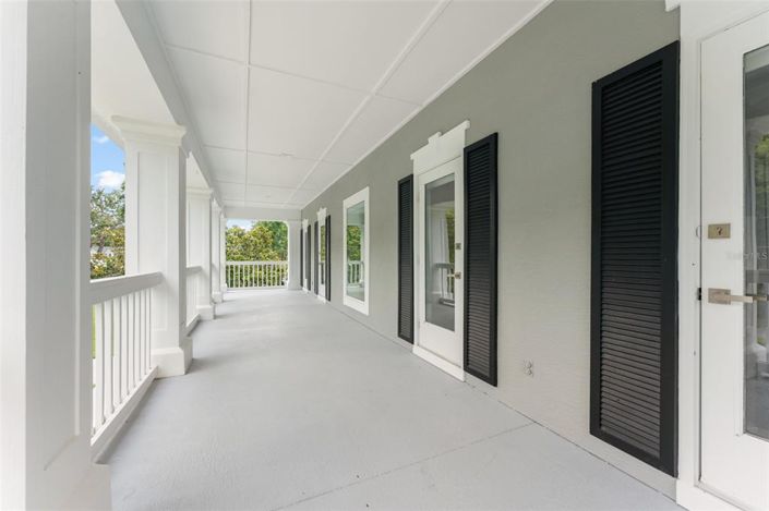 Image No.54-8 Bed Property for sale