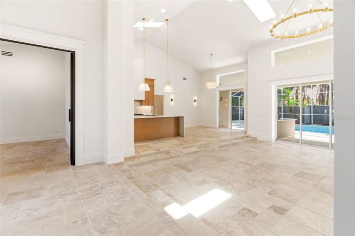 Image No.16-4 Bed Property for sale