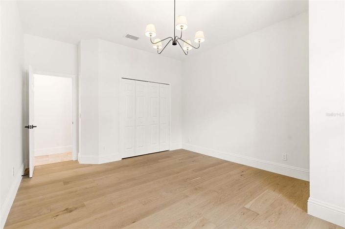 Image No.48-4 Bed Property for sale