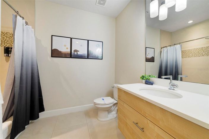 Image No.21-3 Bed Townhouse for sale