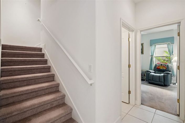 Image No.40-5 Bed Property for sale