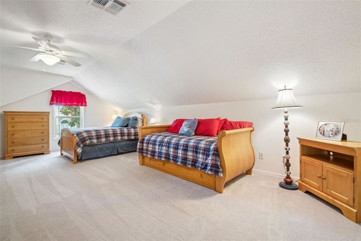 Image No.42-5 Bed Property for sale