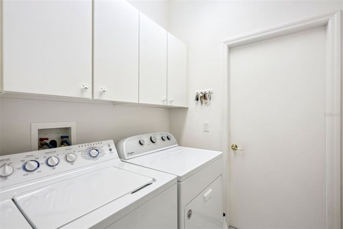 Image No.44-5 Bed Property for sale