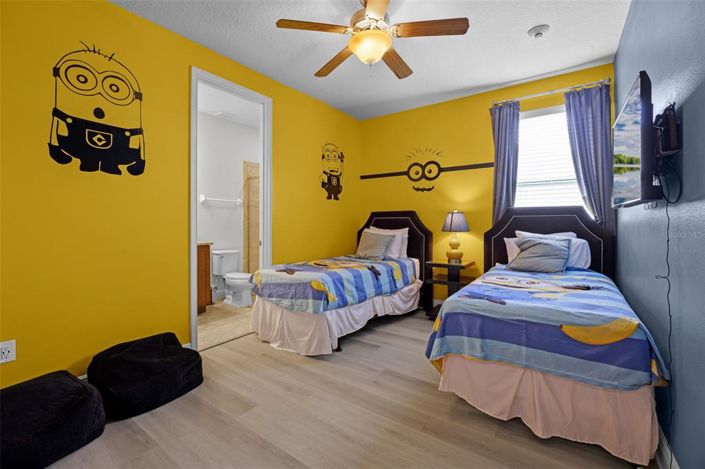 Image No.35-9 Bed Property for sale