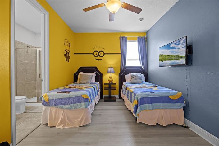 Image No.36-9 Bed Property for sale
