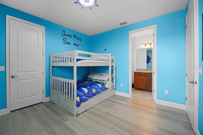 Image No.46-9 Bed Property for sale