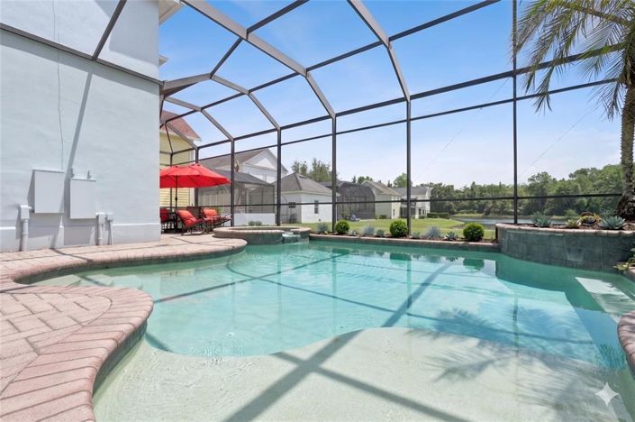 Image No.45-5 Bed Property for sale