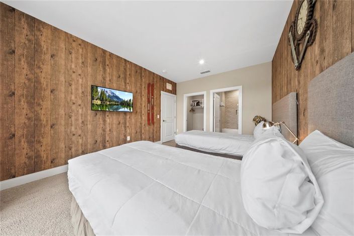 Image No.57-4 Bed Townhouse for sale