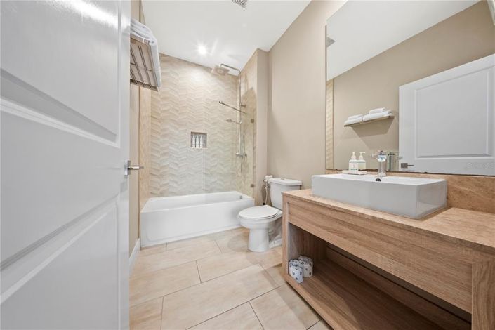 Image No.60-4 Bed Townhouse for sale