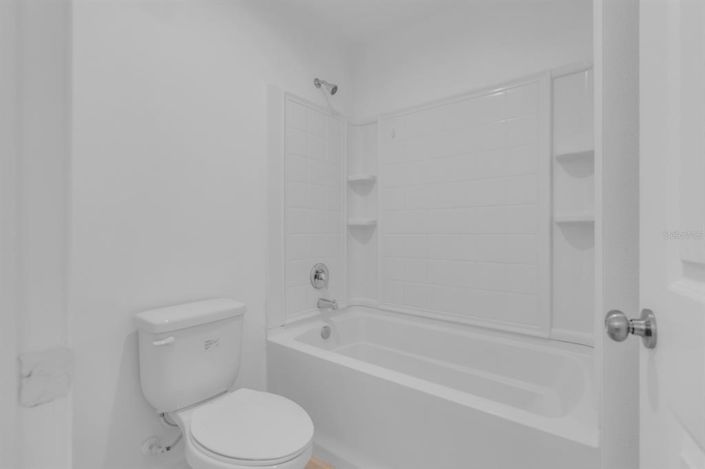Image No.31-5 Bed Property for sale