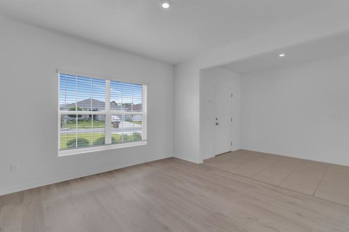 Image No.6-5 Bed Property for sale