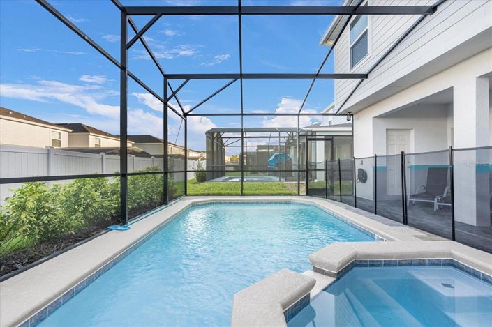 Image No.44-6 Bed Property for sale