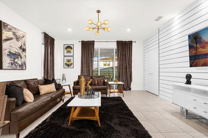 Image No.54-6 Bed Property for sale