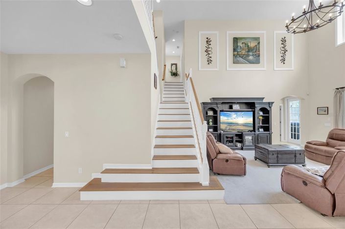 Image No.25-5 Bed Property for sale
