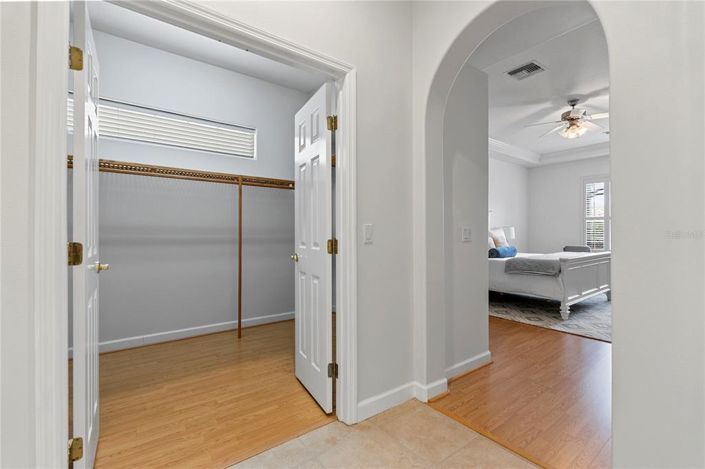 Image No.24-4 Bed Property for sale