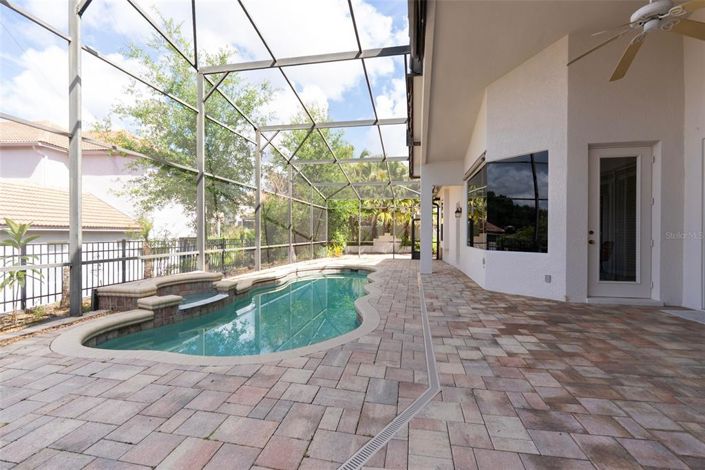 Image No.37-4 Bed Property for sale