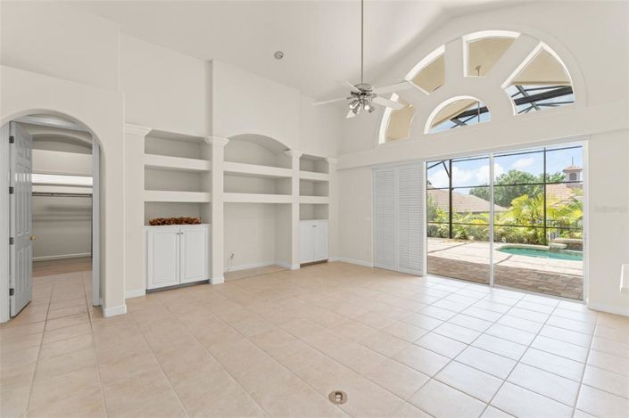 Image No.48-4 Bed Property for sale