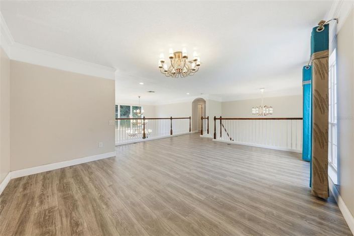 Image No.32-5 Bed Property for sale