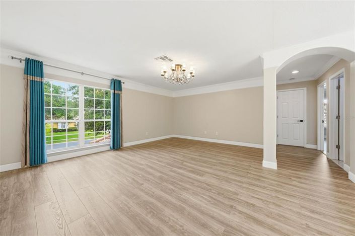 Image No.39-5 Bed Property for sale