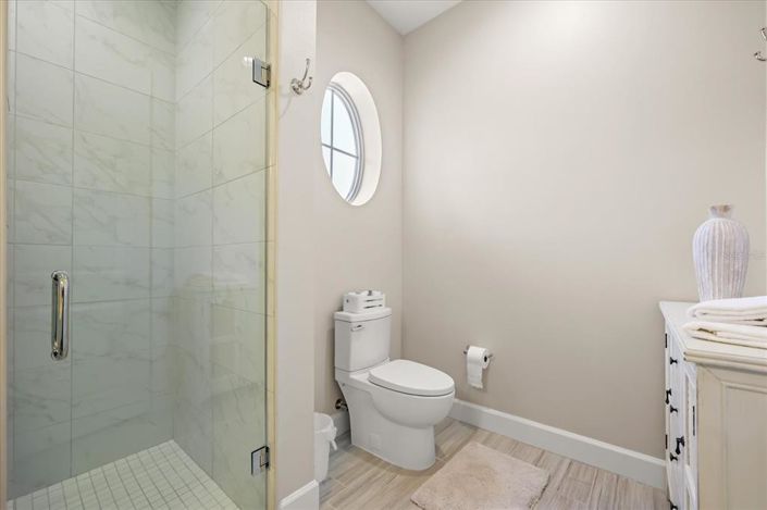 Image No.48-6 Bed Property for sale