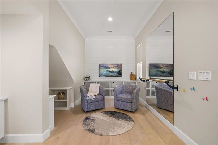 Image No.7-6 Bed Property for sale
