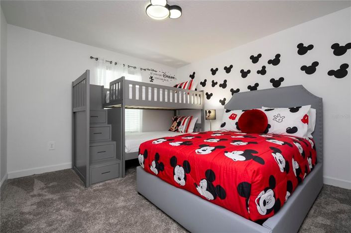 Image No.30-4 Bed Townhouse for sale